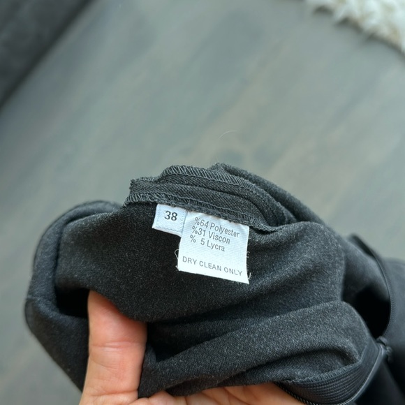 Cocktail Dress by Derishow . US Size 6 - Picture 12 of 14